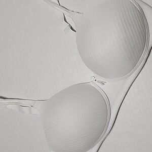 Vanity Fair Seamless Padded Elegant White Women's Bra Size 34C